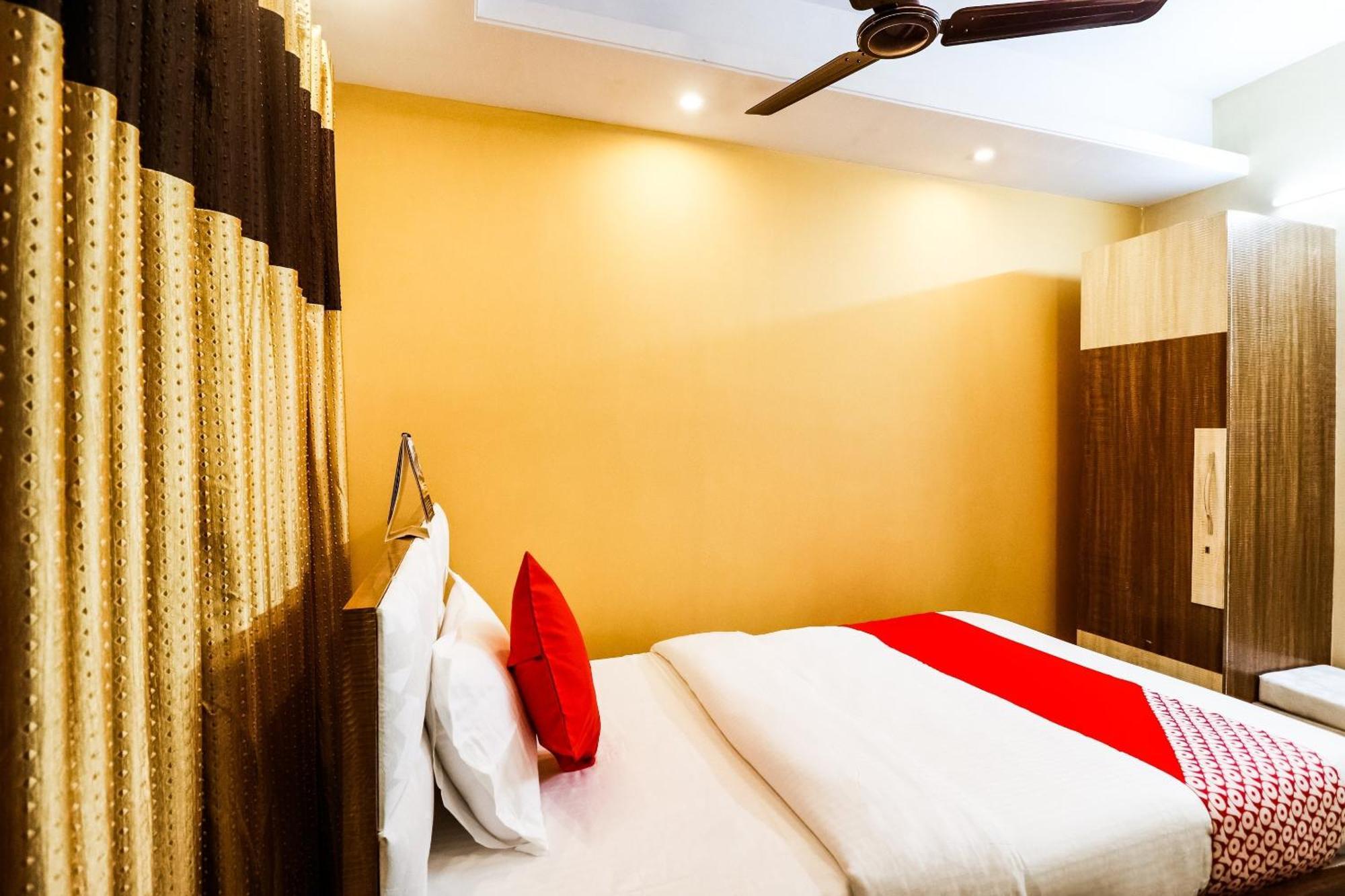 Hotel O Kuber Residency Near Birla Mandir Kolkata Exterior photo