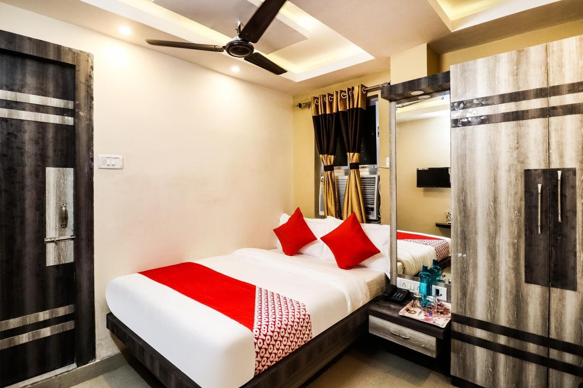 Hotel O Kuber Residency Near Birla Mandir Kolkata Exterior photo